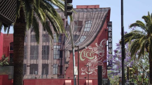Aufwändig bemalte Hausfassade am Hollywood Boulevard